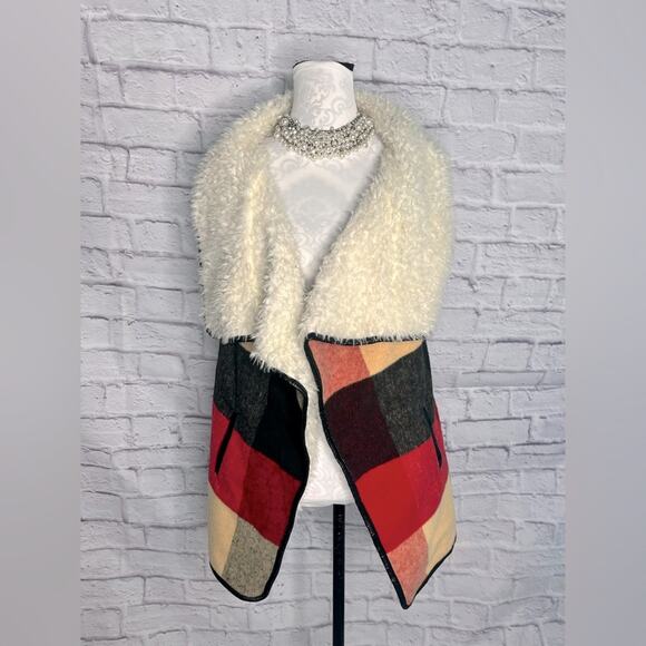 Me Jane Plaid wool blend Sherpa Vest size medium - Picture 1 of 8
